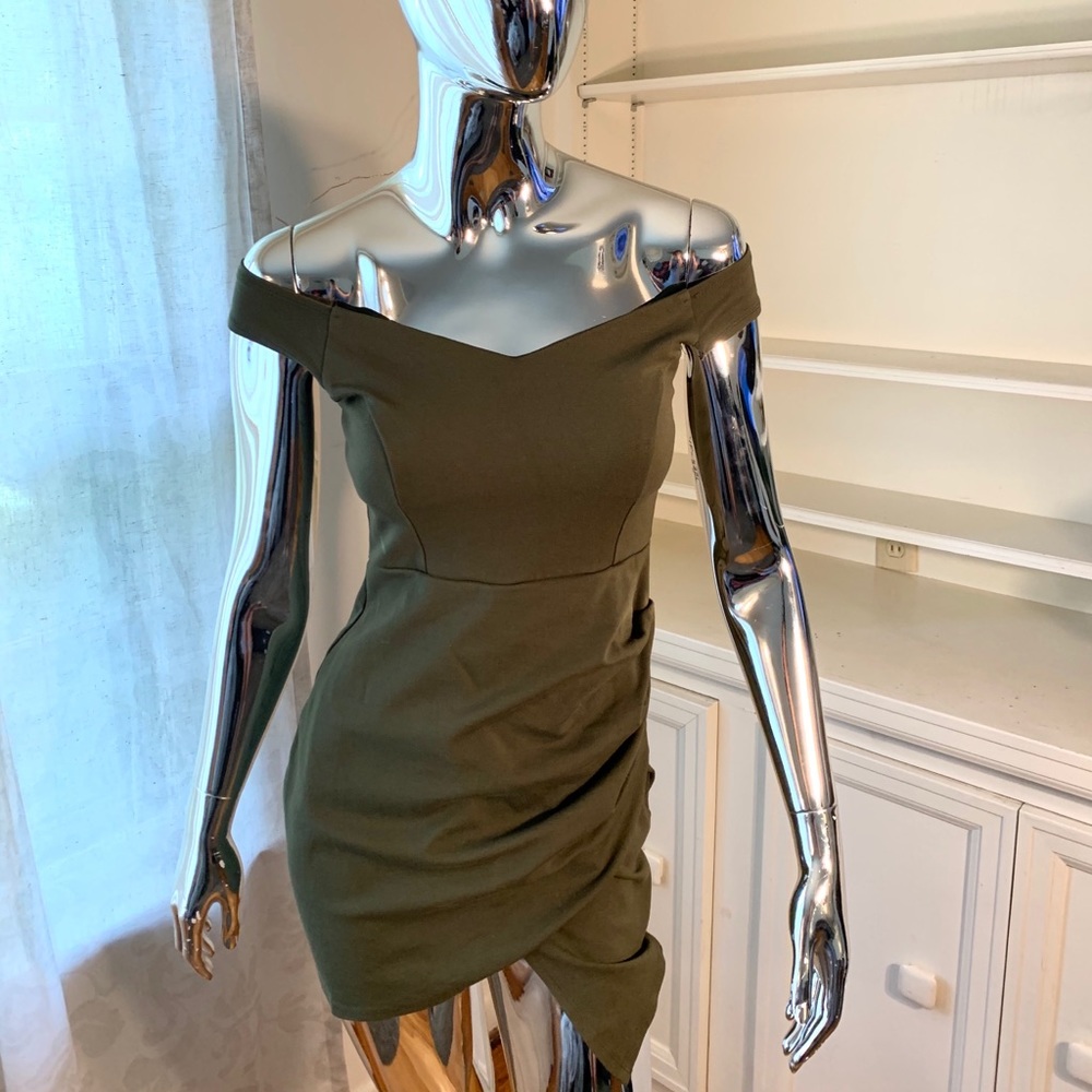 Green off shoulder dress